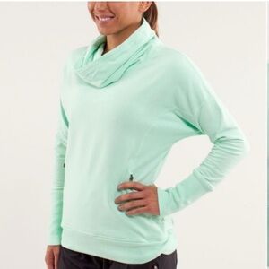 Lululemon Athletica Light Green Cowl Neck Sweater Size XS